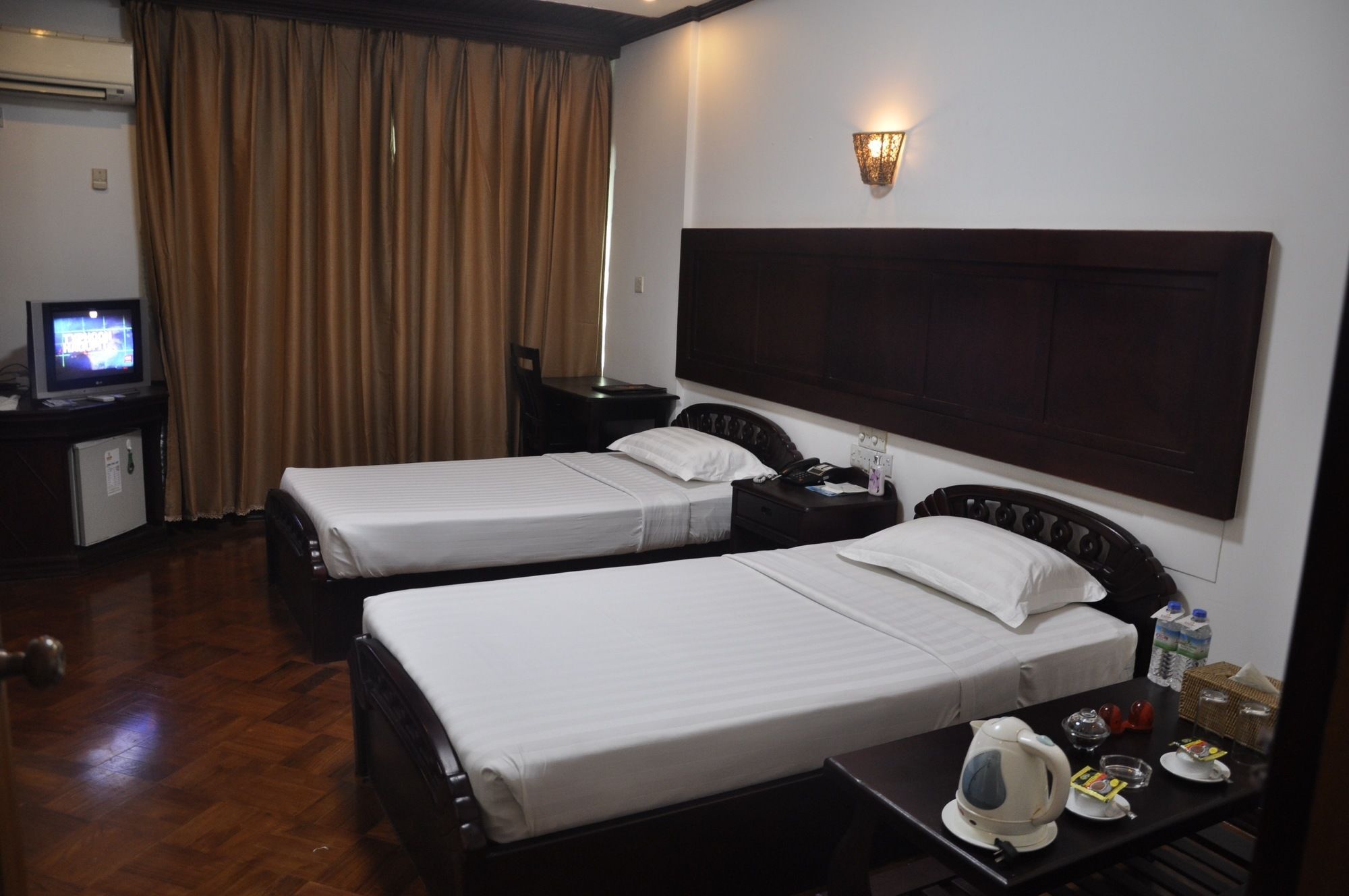 Hotel Queen Mandalay Exterior photo